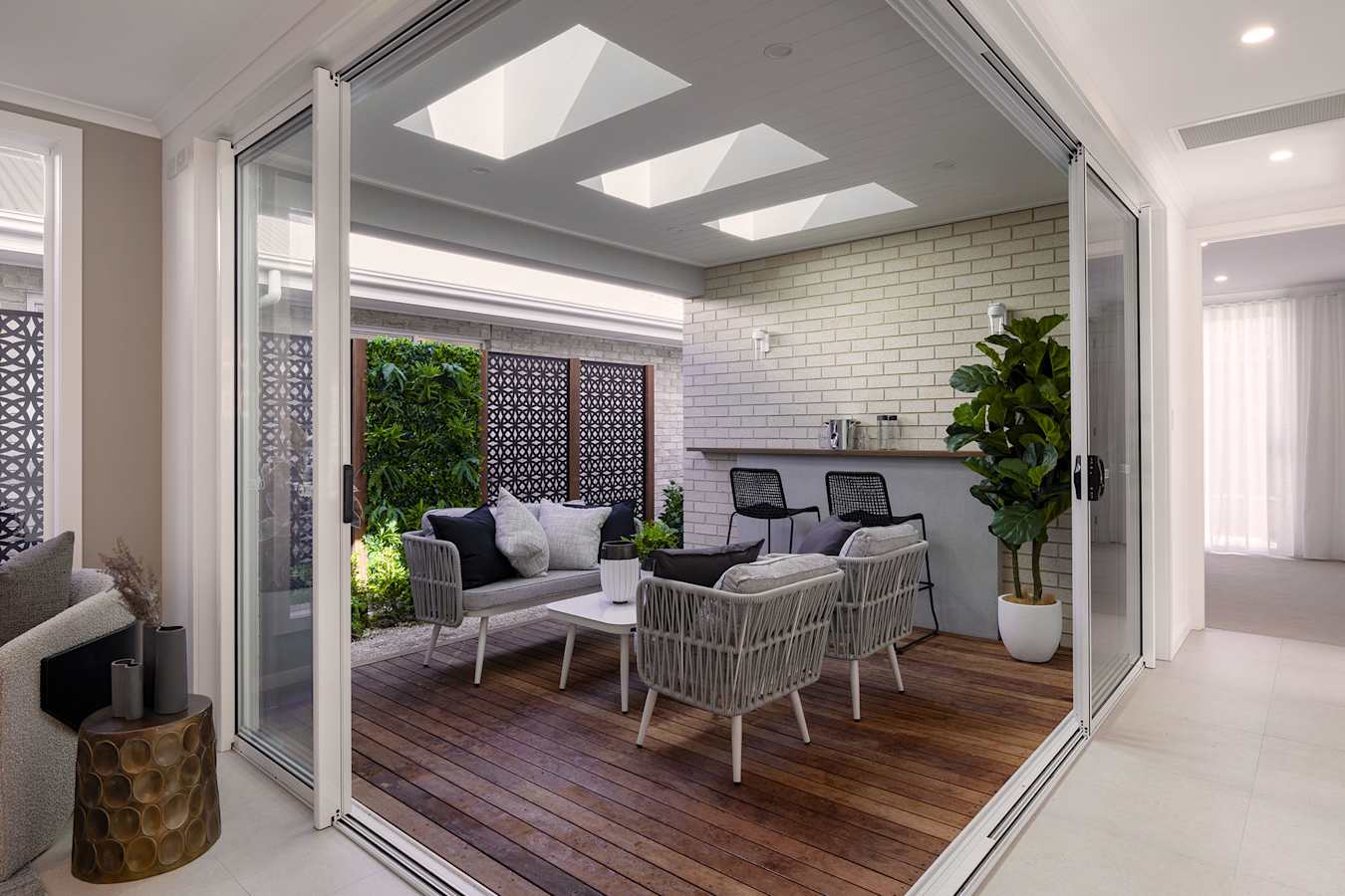 Gladstone 20 house design alfresco in Contempo style