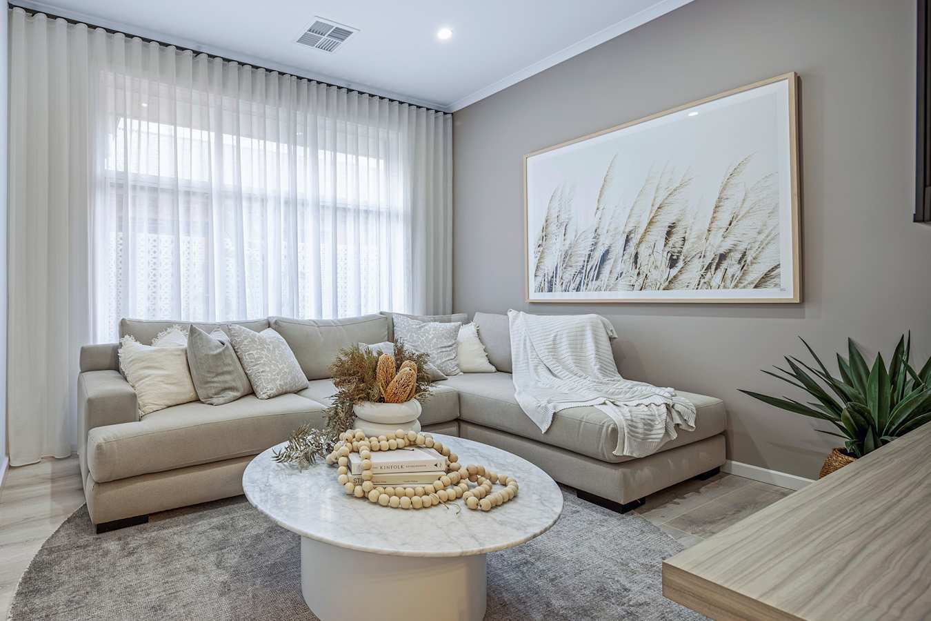 Windsor 25 house design entertainment in Global style