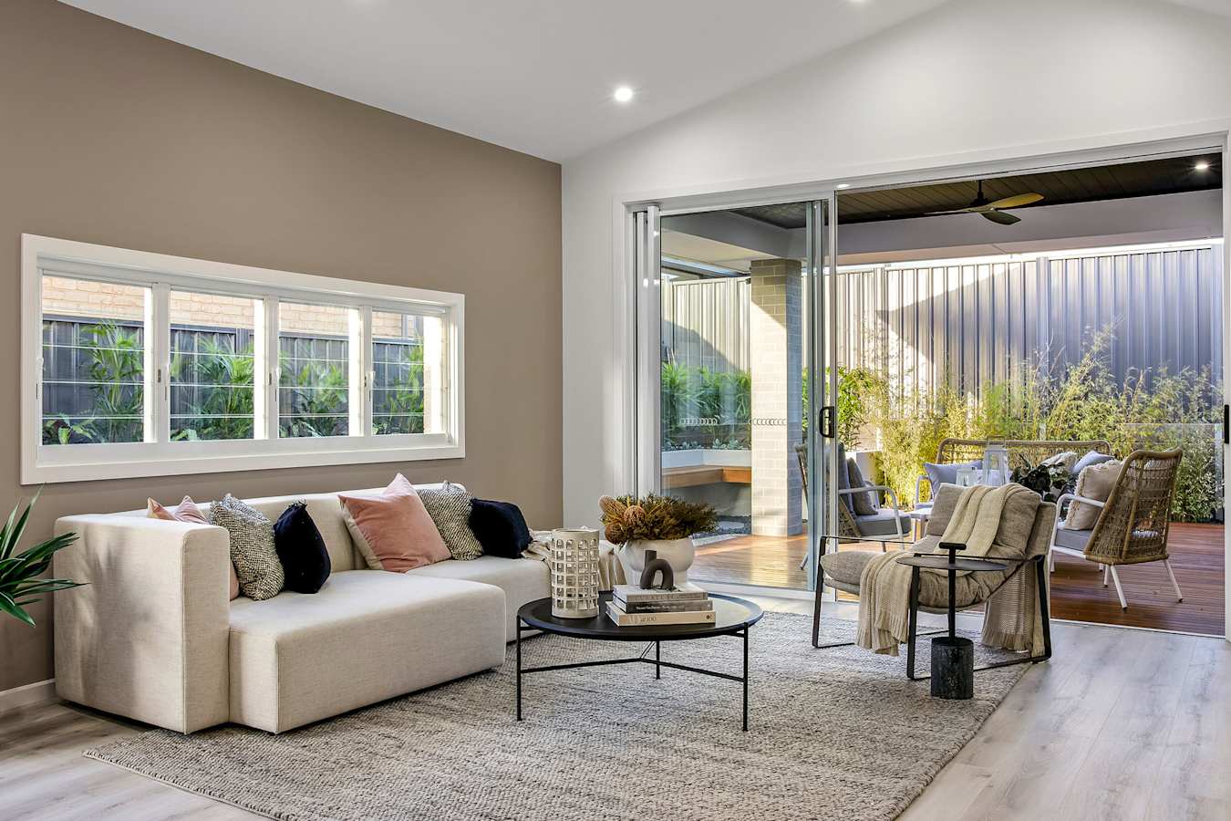 Windsor 25 house design living in Global style