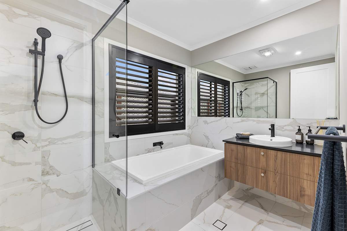 Windsor 25 house design bathroom in Urban Style
