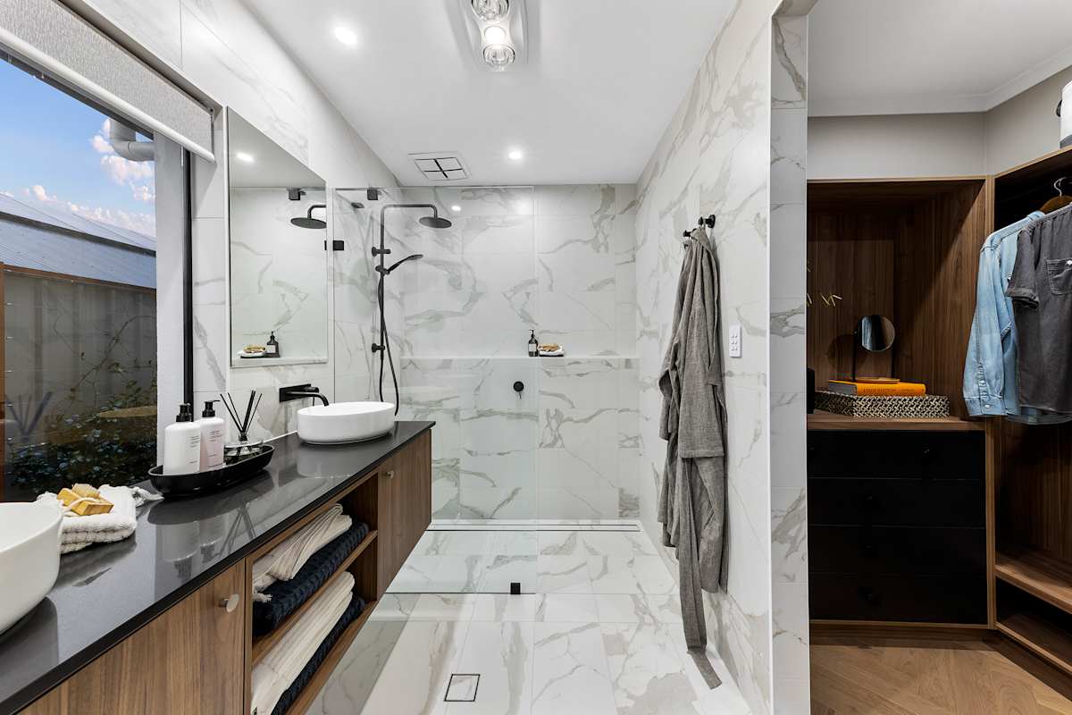 Windsor 25 house design ensuite in Urban Style
