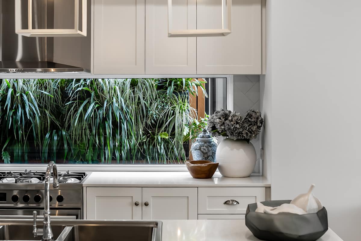 Dusk Four house deign kitchen in Classic style