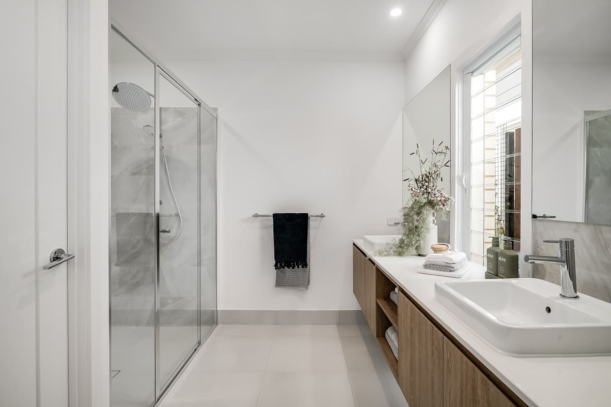 Clarendon 27 house design bathroom in classic style