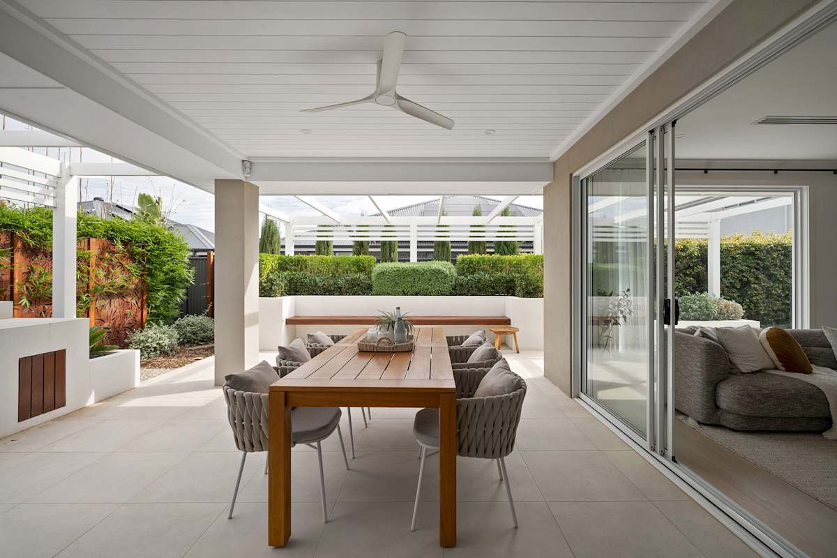 Richmond 30 home design Contempo style alfresco