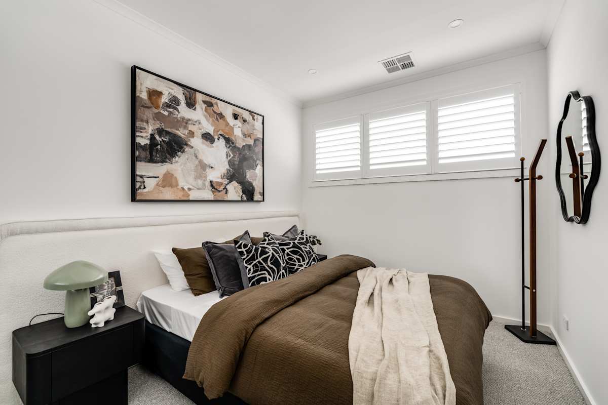 image upload c_limit,f_auto,w_1200 v1788996010 house-and-land-consultants-only displays-for-sale arno Oakden_Rise_-_House_1-16