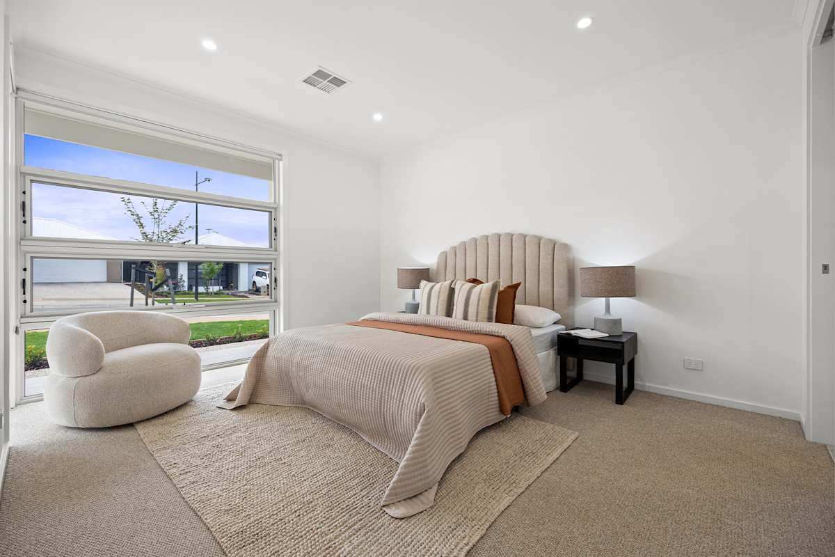 image upload c_limit,f_auto,w_1200 v1792627177 complete-by-weeks internal-images 107-aston-parade 107-aston-parade-mount-barker-main-bed