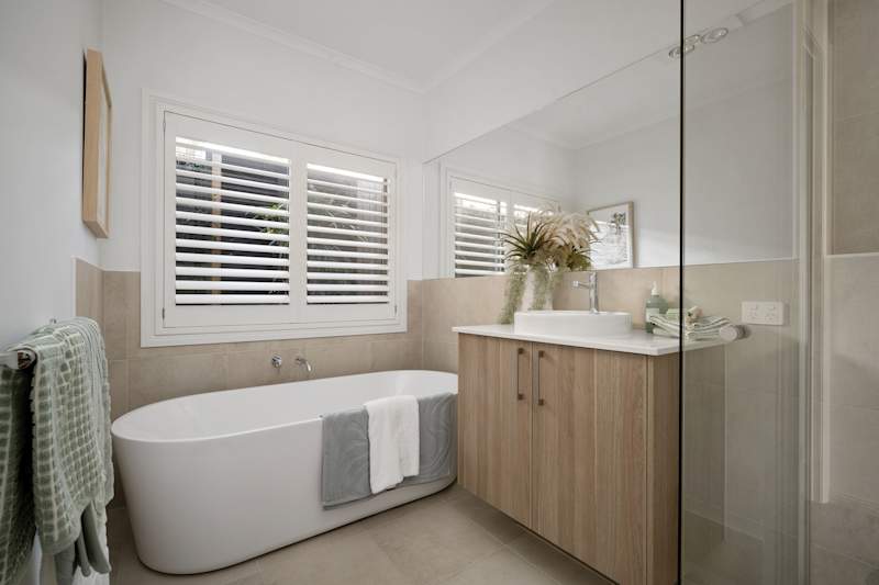 Eclipse Four house design Bathroom in Coastal style