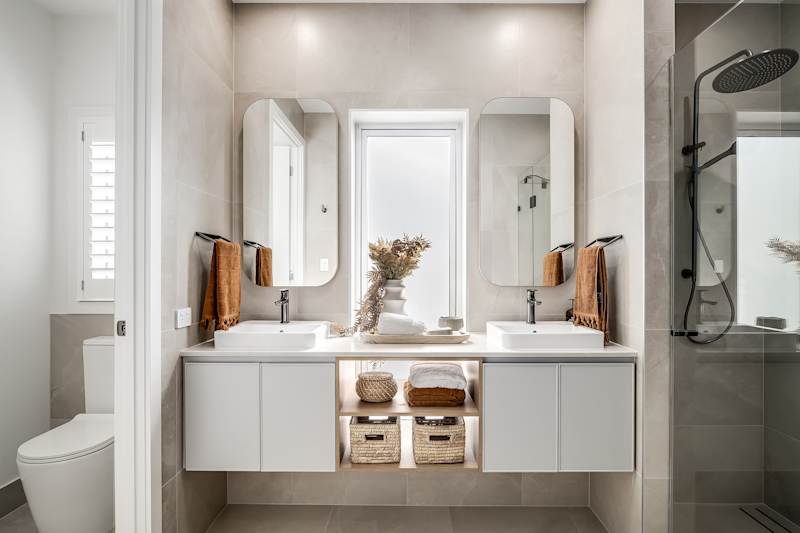image upload c_limit,f_auto,w_800 v1783570212 home-designs semaphore displays semaphore-37-house-design-bathroom